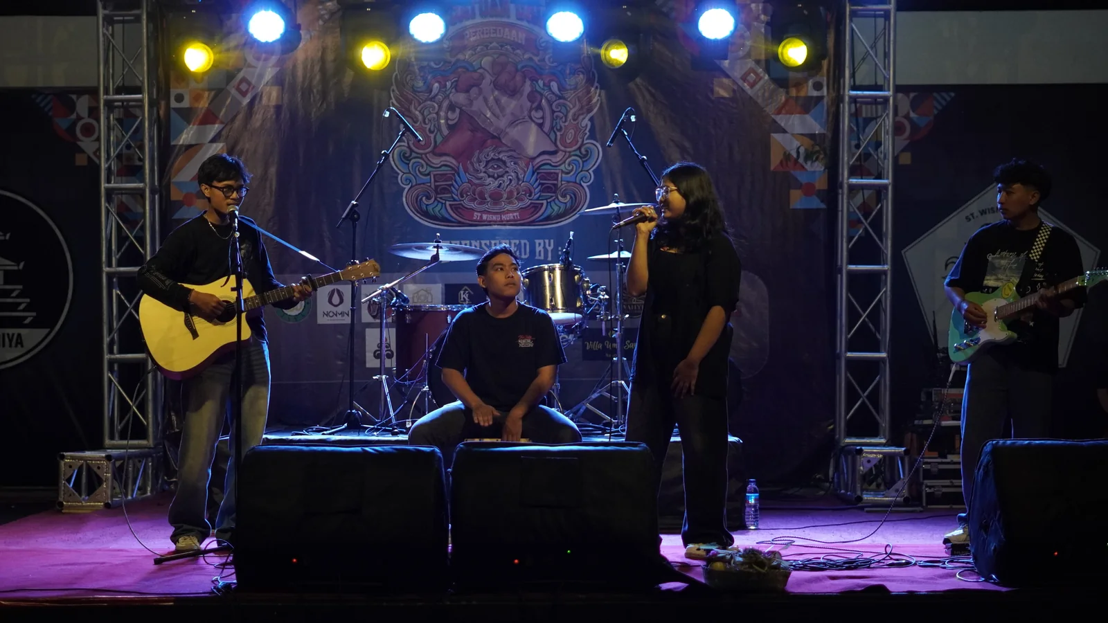 Tampil Band